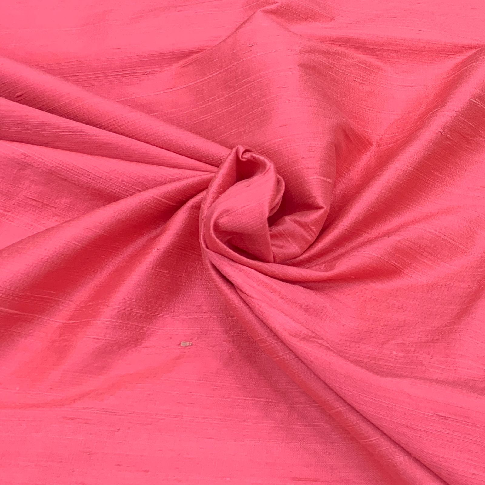 Buy Bright Red Plain Raw Silk Fabric Online – Saroj Fabrics